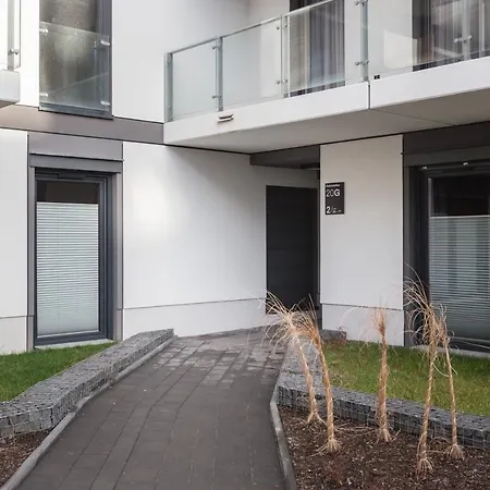 Of The Kings - Leaf Apartment