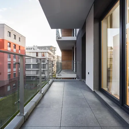 Of The Kings - Leaf Apartment *